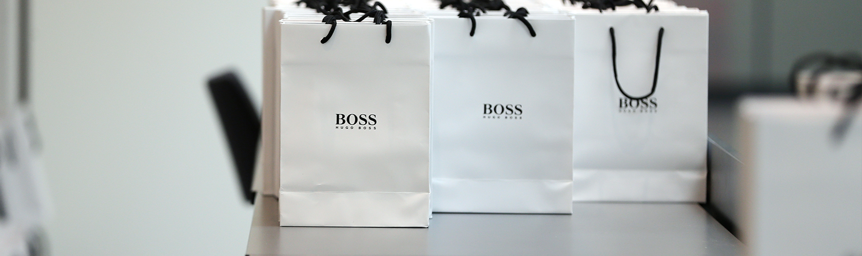 hugo boss shopping bag